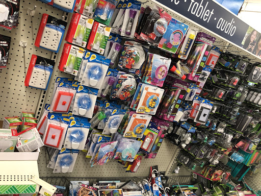 Dollar Store «Dollar Tree», reviews and photos, 7041 Brookfield Plaza, Springfield, VA 22150, USA