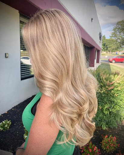 Beauty Salon «LOOKS Salon and Spa», reviews and photos, 6822 Oak Hall Ln, Columbia, MD 21045, USA