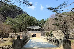 Mungyeong Saejae, 2nd Gateway image