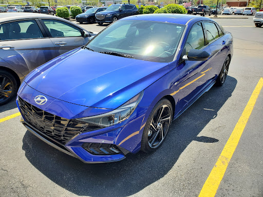 Hyundai Dealer «Crestmont Hyundai», reviews and photos, 2961 Center Rd, Brunswick, OH 44212, USA