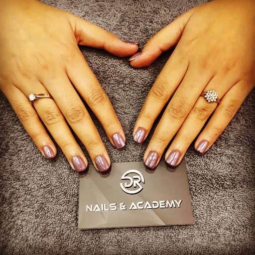 DR Nails & Academy