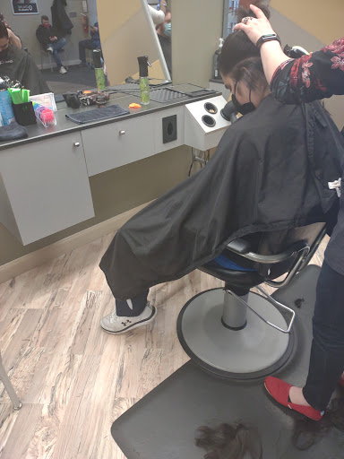 Hair Salon «Great Clips», reviews and photos, 1900 SE Sedgwick Rd #120, Port Orchard, WA 98366, USA