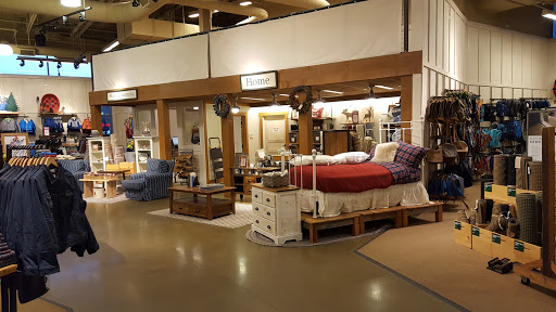 Clothing Store «L.L. Bean», reviews and photos, 340 Legacy Pl, Dedham, MA 02026, USA