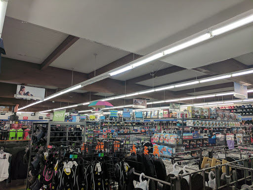 Sporting Goods Store «Big 5 Sporting Goods», reviews and photos, 2801 W Nob Hill Blvd, Yakima, WA 98902, USA