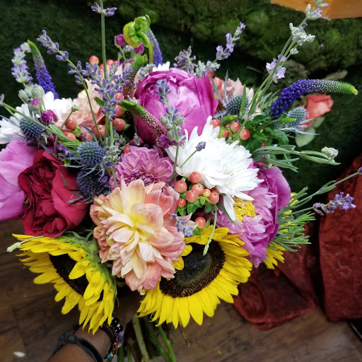 Florist «Event Connoisseur Flowers & Gifts», reviews and photos, 39 New London Turnpike #116, Glastonbury, CT 06033, USA
