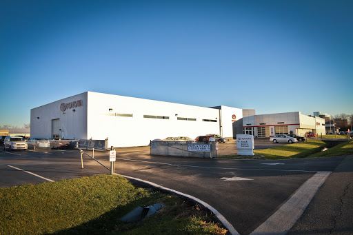 Car Dealer «Butler Toyota», reviews and photos, 9419 N Aronson Rd, Indianapolis, IN 46240, USA