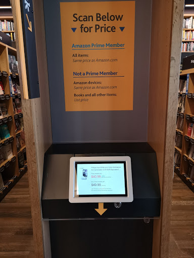 Book Store «Amazon Books», reviews and photos, 4601 26th Ave NE, Seattle, WA 98105, USA