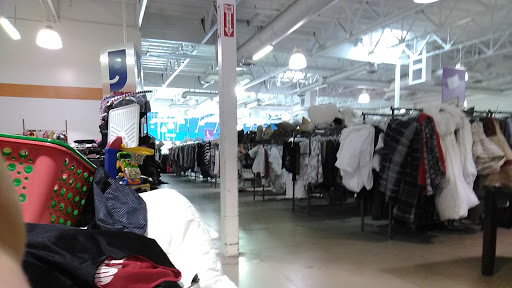 Thrift Store «Arizona Ave & Pecos Goodwill Retail Store & Donation Center», reviews and photos