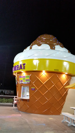 Ice Cream Shop «Twistee Treat Pinellas Park», reviews and photos, 4556 Mainlands Blvd W, Pinellas Park, FL 33782, USA
