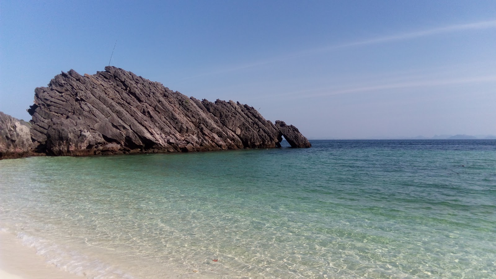 Fotografie cu Ao Nun Beach - locul popular printre cunoscătorii de relaxare