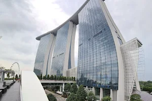 Marina Bay Sands Roof Garden image