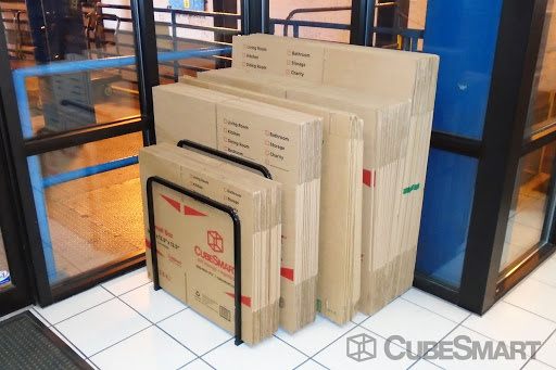 Self-Storage Facility «CubeSmart Self Storage», reviews and photos, 211 E Pleasant St, Baltimore, MD 21202, USA