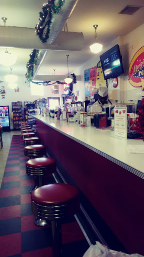 Shopping Mall «Washington Street Mall», reviews and photos, 401 Washington St, Cape May, NJ 08204, USA