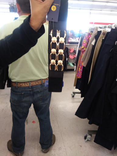 Discount Store «Fallas Paredes Discount Stores», reviews and photos, 8610 Whittier Blvd, Pico Rivera, CA 90660, USA