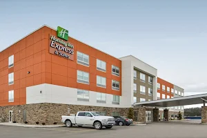 Holiday Inn Express & Suites Parkersburg East, an IHG Hotel image