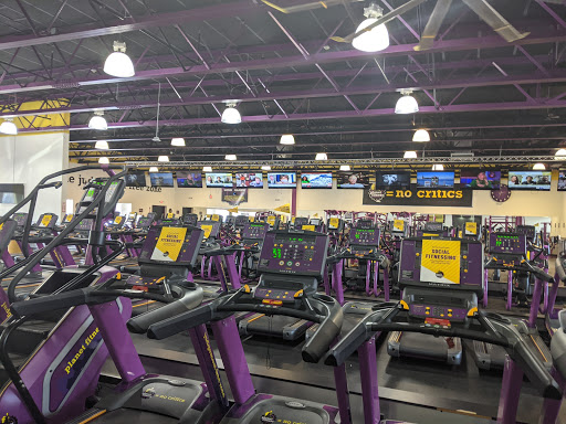 Shopping Mall «Mayfair Shopping Center», reviews and photos, 6420 Sackett St, Philadelphia, PA 19149, USA