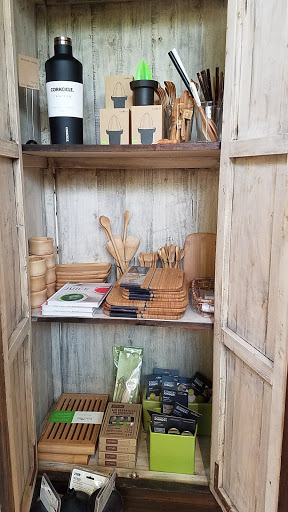 Shopping Mall «Fourth Street Shops», reviews and photos, 1834 Fourth St, Berkeley, CA 94710, USA