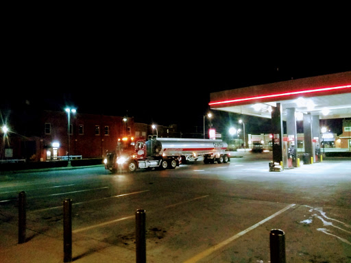 Gas Station «QuikTrip», reviews and photos, 1010 E Douglas Ave, Wichita, KS 67211, USA