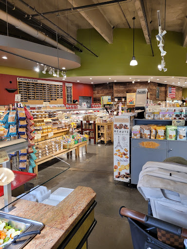 Supermarket «Foodcellar & Co.», reviews and photos, 43-18 Crescent St, Long Island City, NY 11101, USA