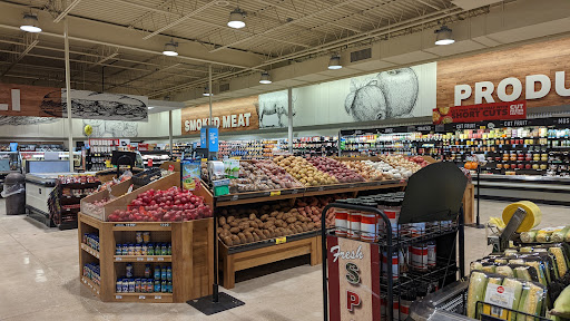 Grocery Store «Schnucks», reviews and photos, 2030 Dorsett Rd, Maryland Heights, MO 63043, USA