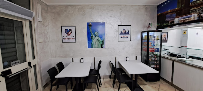 New york pizzeria Via Giuseppe Lippiello, 16, 83022 Baiano AV, Italia