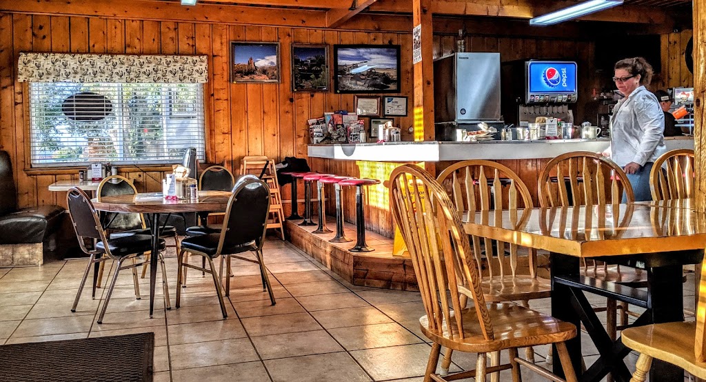 Marinia's Country Cafe 84747