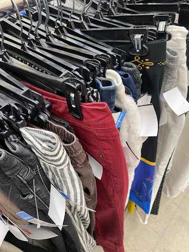 Thrift Store «Goodwill - Sherman Oaks», reviews and photos, 14760 Ventura Blvd, Sherman Oaks, CA 91403, USA