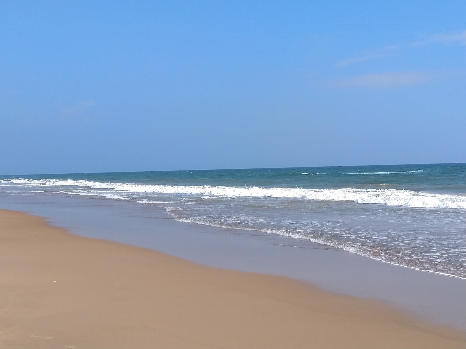 Kuity Beach'in fotoğrafı - rahatlamayı sevenler arasında popüler bir yer