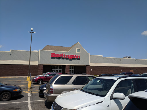 Shopping Mall «Charter Oak Mall», reviews and photos, 940 Silver Ln, East Hartford, CT 06118, USA