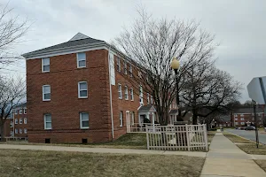 Queens Manor Gardens Apartments image