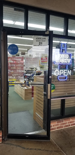 Liquor Store «Plainsboro Wine & Liquor», reviews and photos, 10 Schalks Crossing Rd #7, Plainsboro Township, NJ 08536, USA