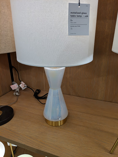 Furniture Store «west elm», reviews and photos, 400 W 47th St, Kansas City, MO 64112, USA