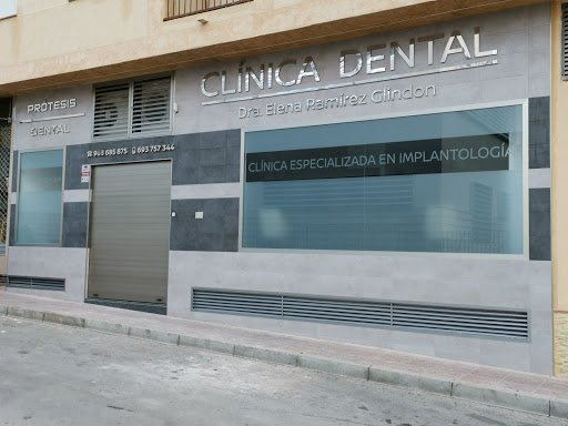 CLINICA DENTAL Dra. Elena Ramírez Glindon en Fortuna, Murcia