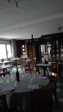 Atmosphère du Restaurant, Traiteur et Location de salle : Aux Vieux Remparts à Bergues - n°7