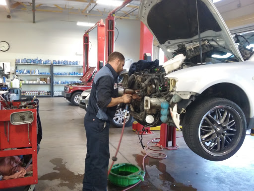 Auto Repair Shop «Wilhelm Automotive - Arcadia», reviews and photos, 5211 E Thomas Rd, Phoenix, AZ 85018, USA