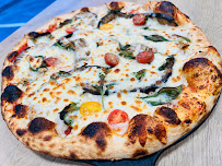 Pizza du Pizzas à emporter LA PIZZAIOLA à Saint-Geniès-de-Comolas - n°19