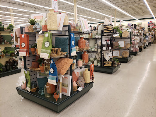 Craft Store «Hobby Lobby», reviews and photos, 1400 N Larkin Ave, Joliet, IL 60435, USA