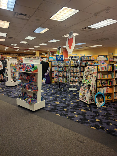 Book Store «Books-A-Million», reviews and photos, 5125 Jonestown Rd #465, Harrisburg, PA 17112, USA