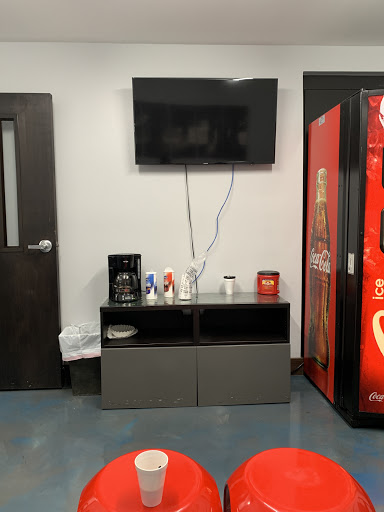 Used Car Dealer «321 Drive», reviews and photos, 4000 Charlotte Ave, Nashville, TN 37209, USA