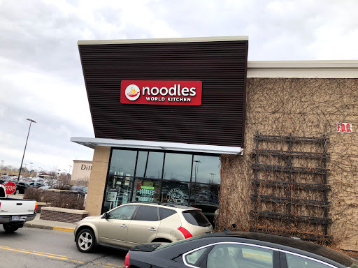 Shopping Mall «Oak Park Mall», reviews and photos, 11149 W 95th St, Overland Park, KS 66214, USA