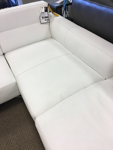 Furniture Store «The Dump Furniture Outlet», reviews and photos, 124 Newmarket Square, Newport News, VA 23605, USA