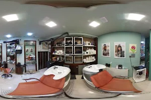 Marinos hair salon image