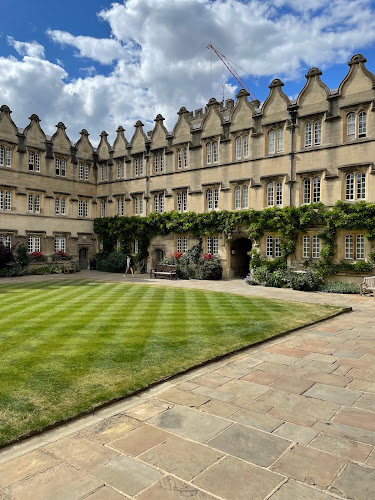 Reviews of Oxford Walking Tours in Oxford - Travel Agency
