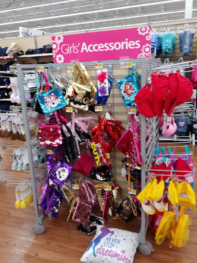 Discount Store «Walmart», reviews and photos, 1460 Golf Rd, Rolling Meadows, IL 60008, USA