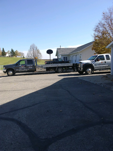 Pelican Pete Body Shop & Towing Inc. in Pelican Rapids, Minnesota