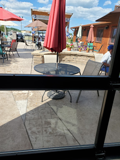 American Restaurant «Route 20 Outhouse», reviews and photos, 14001 Washington Ave, Sturtevant, WI 53177, USA