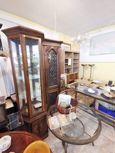 Thrift Store «Habitat For Humanity Thrift Store», reviews and photos, 1635 N Old Dixie Hwy, Jupiter, FL 33469, USA