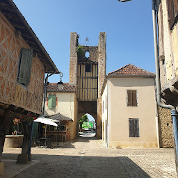 Photo n°2 de Tour de l'Horloge à Tillac à Tillac ()