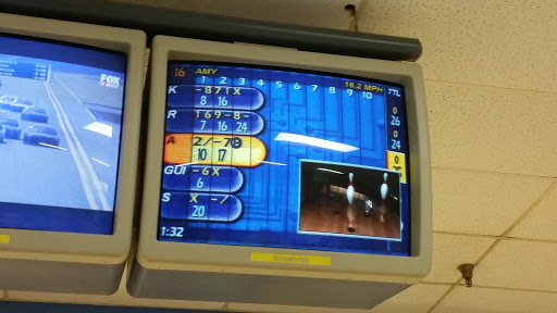 Bowling Alley «Brunswick Zone Harbour Lanes», reviews and photos, 1099 N Wickham Rd, Melbourne, FL 32935, USA