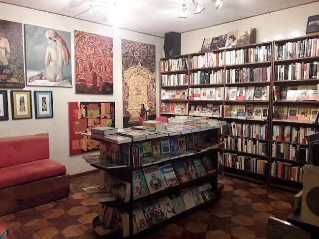 Opiniones de Albán Librería en Quito - Librería